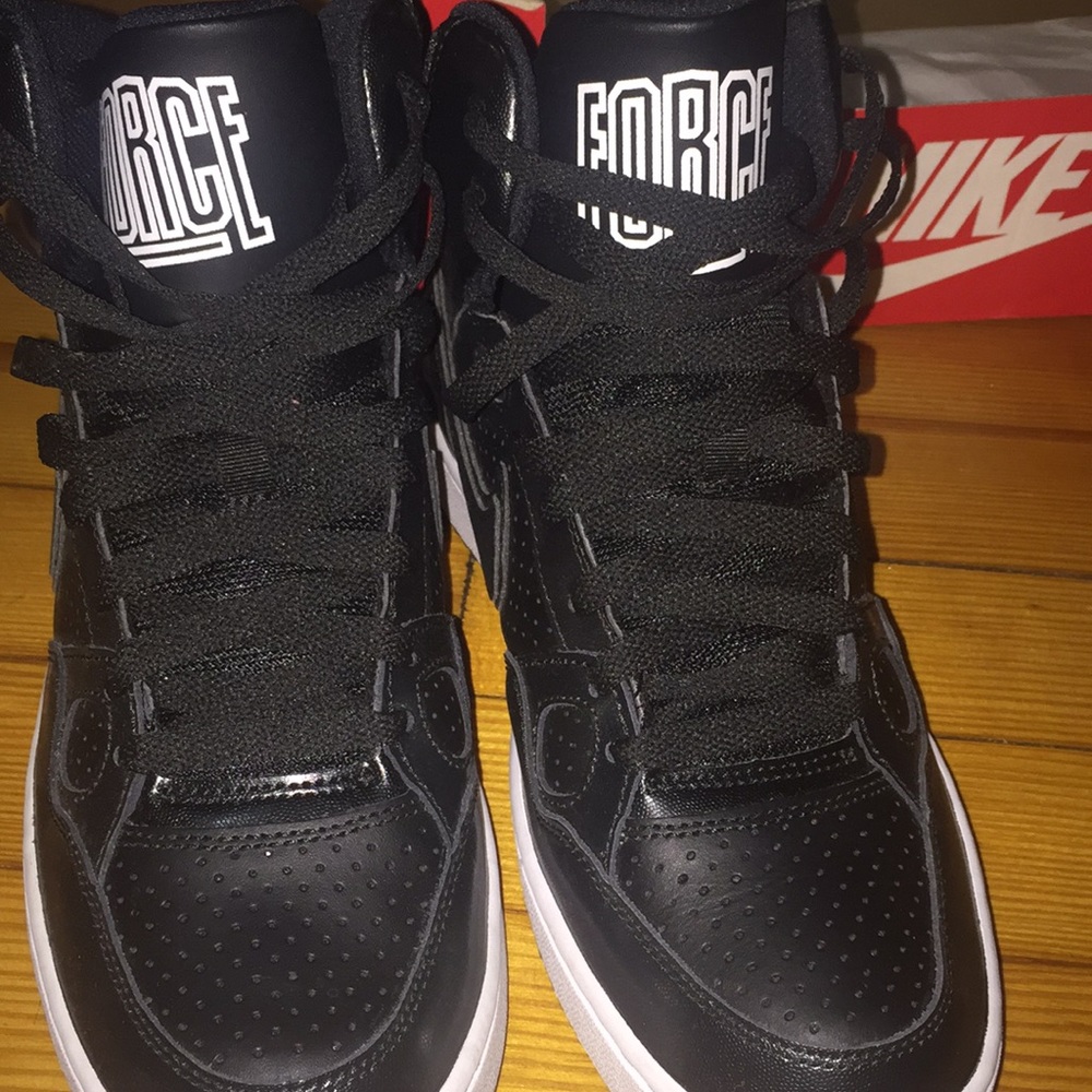 Wmns son of force min Nike